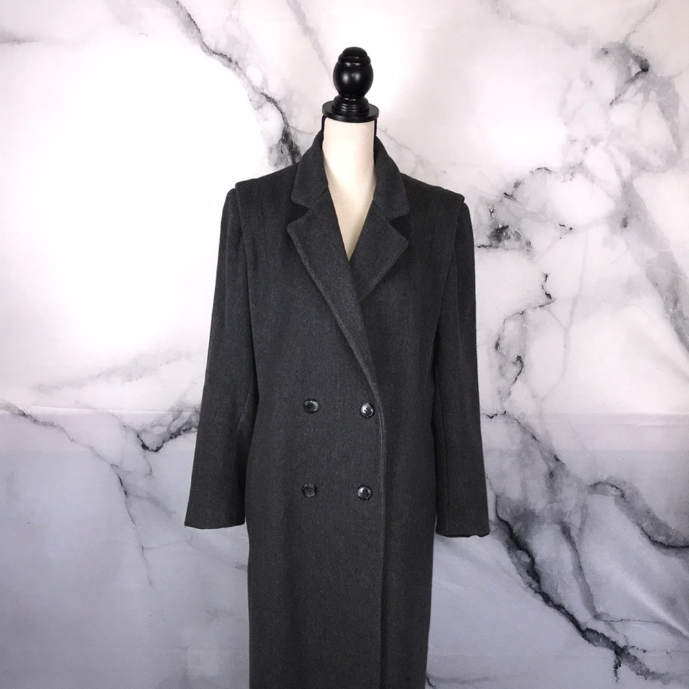🦋VINTAGE🦋 grey wool lined long length car coat
